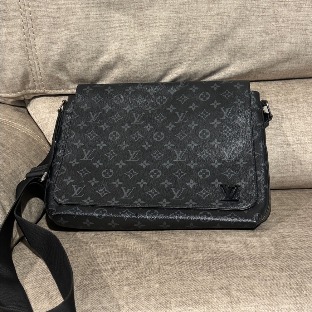 Louis Vuitton Saddle Bag